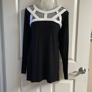 SOLD - INC top. Size 0X.